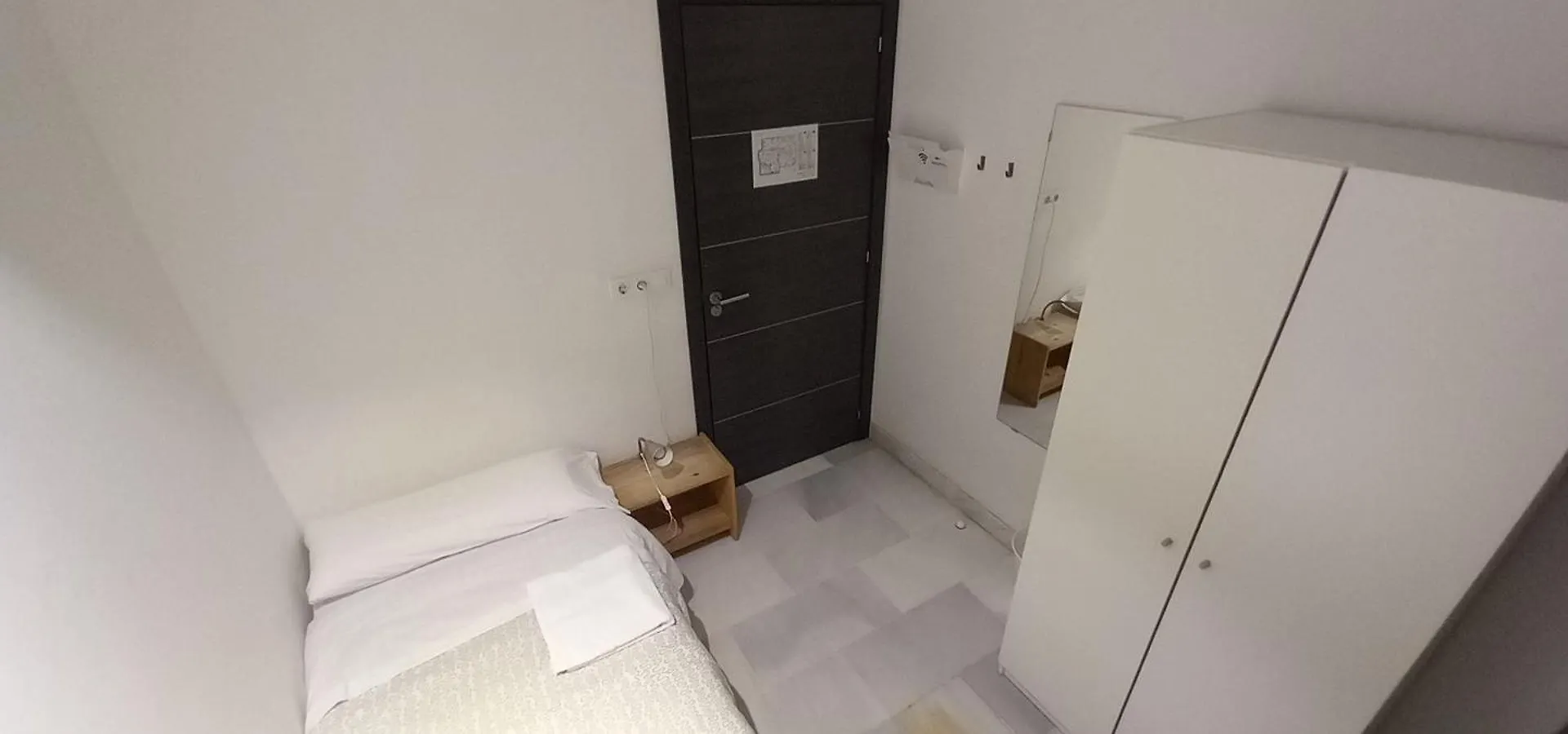 Hostel Central Sevilla בית הארחה סביליה